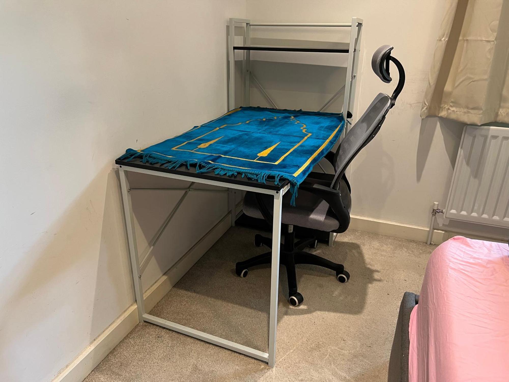 London Holiday Home Newly Refurbished - Entire 4 Bedroom Private House With Kitchen, Living Room & Private Garden - 1 Cape House London, Within 30 Mins From Central London, London Bridge & Canary Wharf Londres Exterior foto